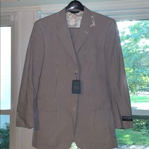 JoS.A.Bank NWT Navy/White Seersucker Suit!